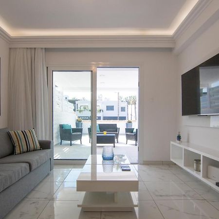 Phaedrus Living: Luxury Flat Semeli Lägenhet Paphos Exteriör bild