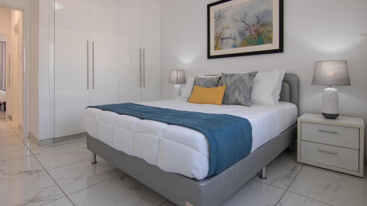 Phaedrus Living: Luxury Flat Semeli Lägenhet Paphos Exteriör bild
