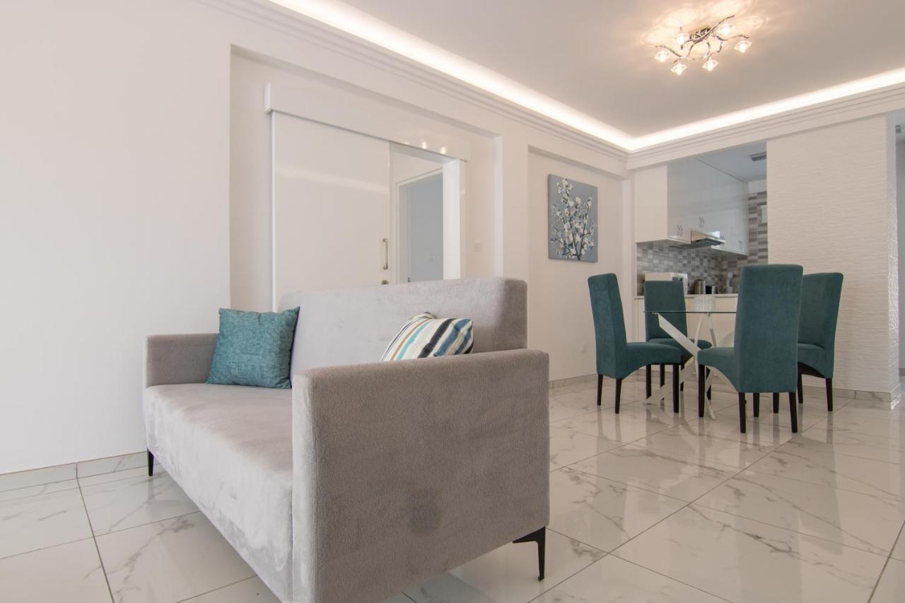 Phaedrus Living: Luxury Flat Semeli Lägenhet Paphos Exteriör bild
